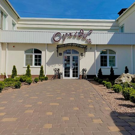 Орхідея Hotel Romny Exterior foto