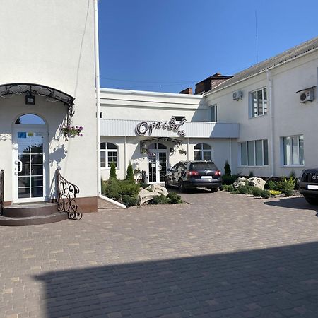 Орхідея Hotel Romny Exterior foto