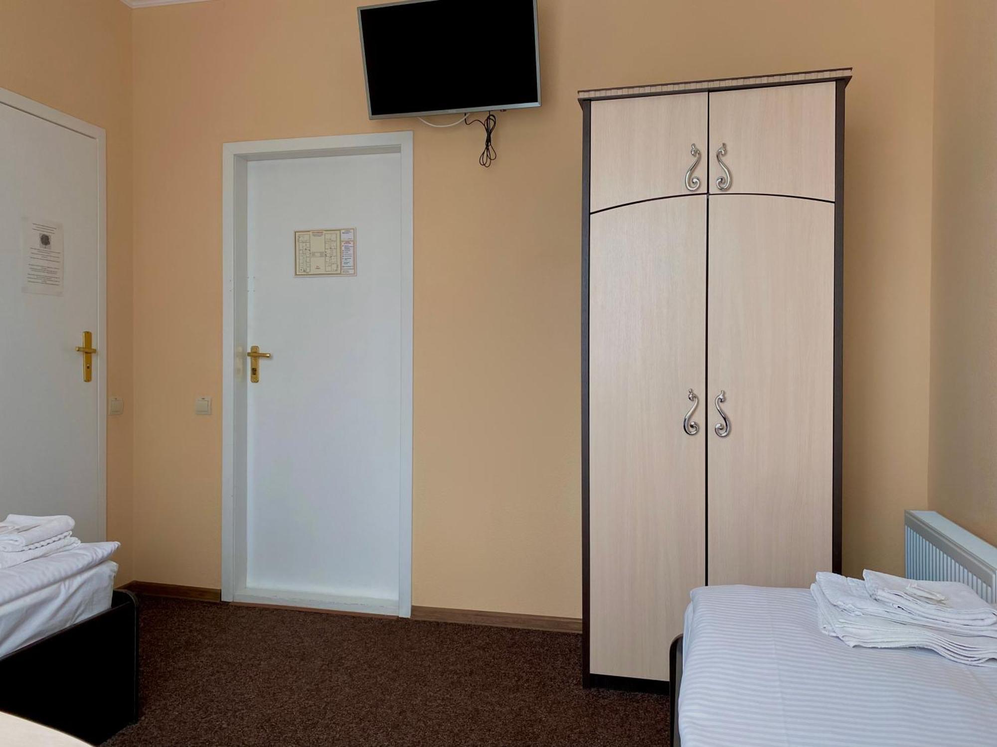 Орхідея Hotel Romny Exterior foto